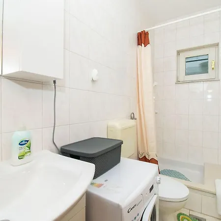 Anita Summer Apartment *