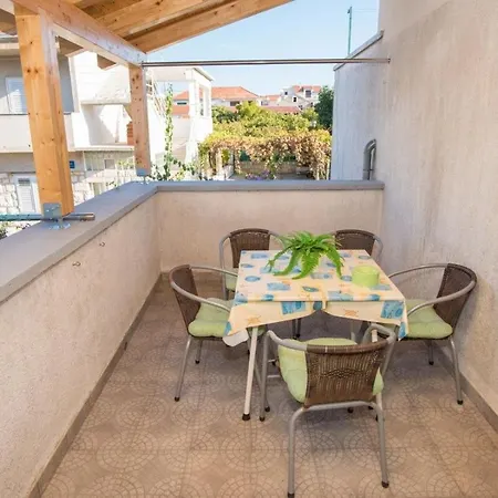 Anita Summer Apartment *